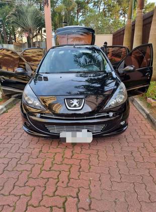 PEUGEOT 207 1.4 XR 8V FLEX 4P MANUAL PEUGEOT 207 1.4 XR 8V FLEX 4P MANUAL